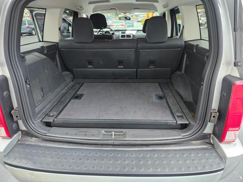 Dodge Nitro Heat 4WD 2011 Dodge Nitro Heat 4WD 2011