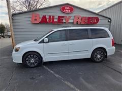 2014 Chrysler Town & Country 