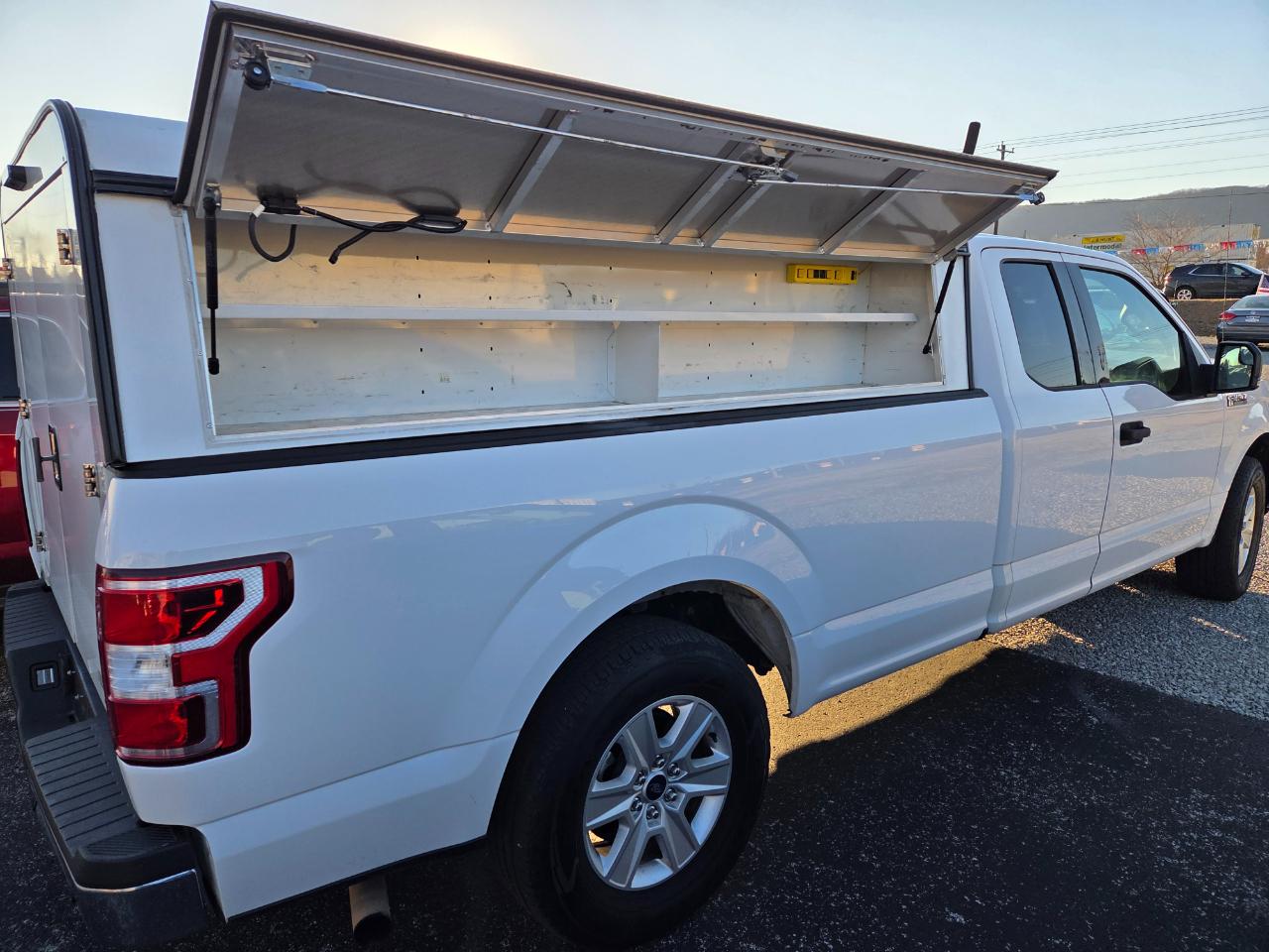 Ford F-150 XLT SuperCab 8-ft. 2WD 2018