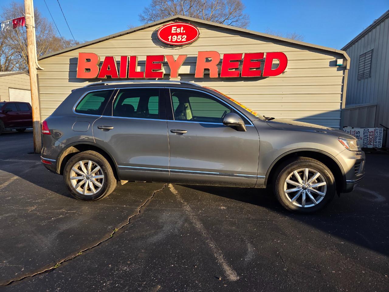 Volkswagen Touareg V6 Sport w/Technology 2017