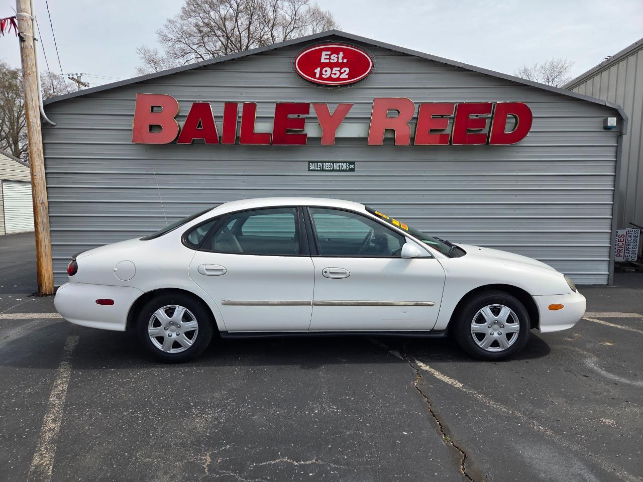 Ford Taurus SE 1999