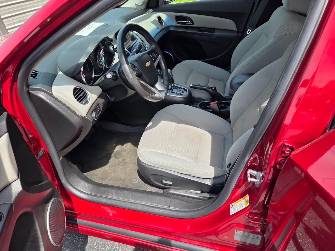 Chevrolet Cruze  2012