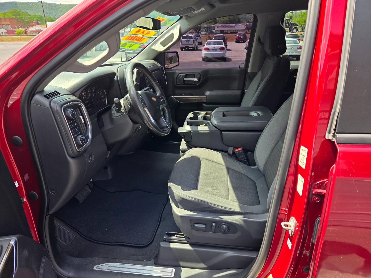 Chevrolet Silverado 1500 LT Crew Cab 4WD 2021