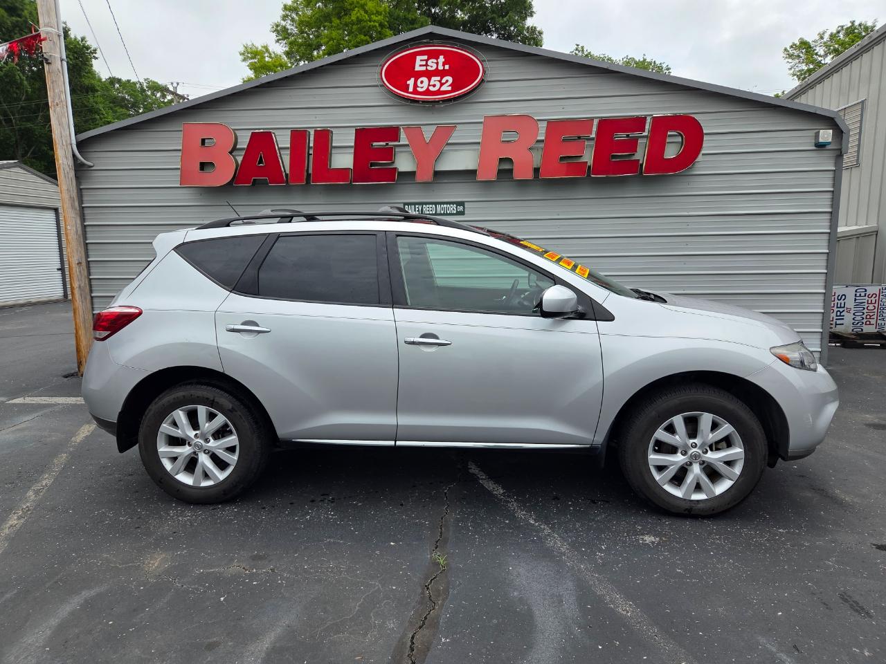 Nissan Murano SV AWD 2011
