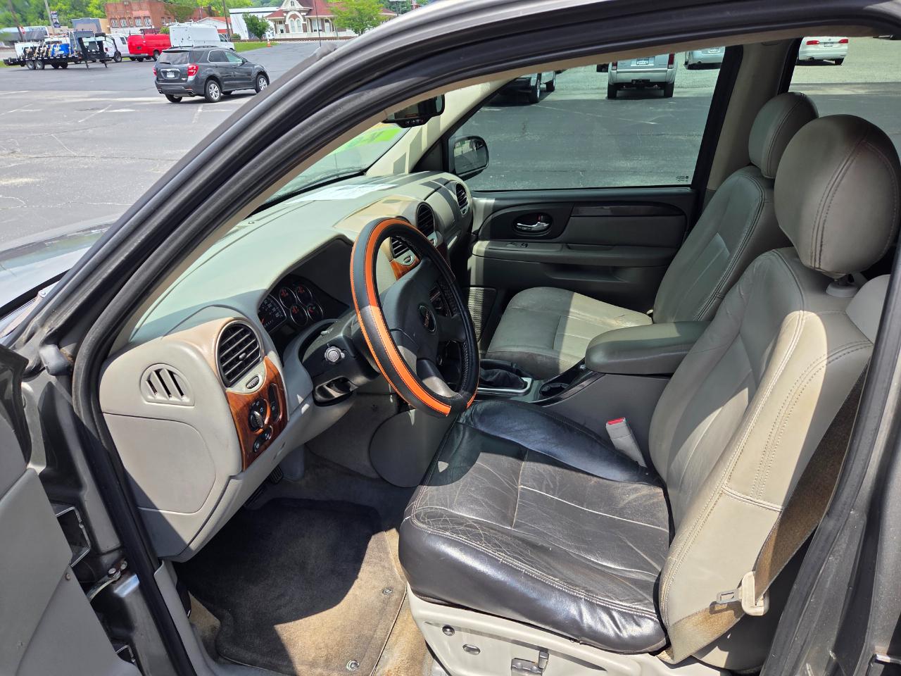 GMC Envoy SLE-1 2WD 2008