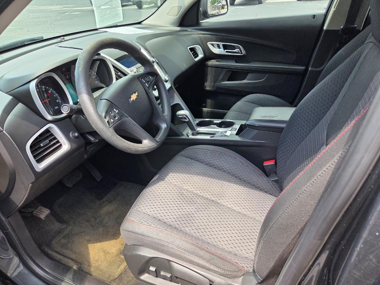 Chevrolet Equinox LS 2WD 2012