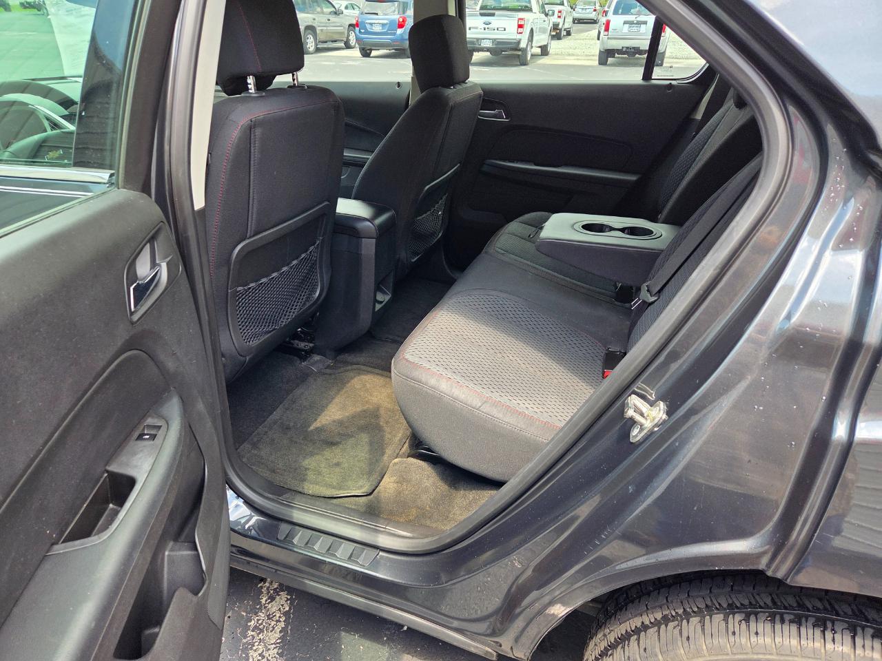 Chevrolet Equinox LS 2WD 2012