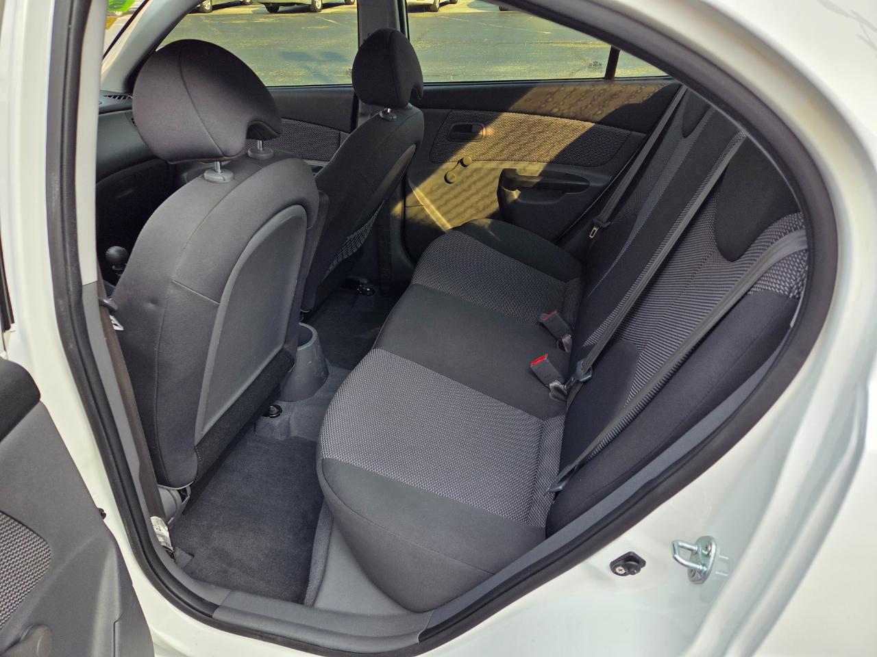 Kia Rio Base 2011