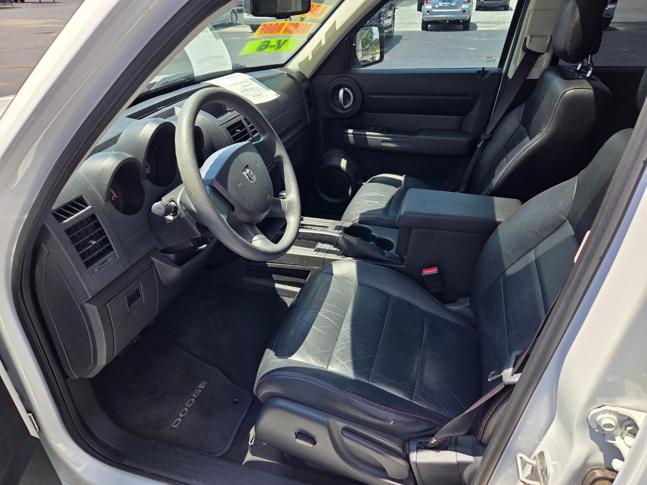 Dodge Nitro Heat 2WD 2011