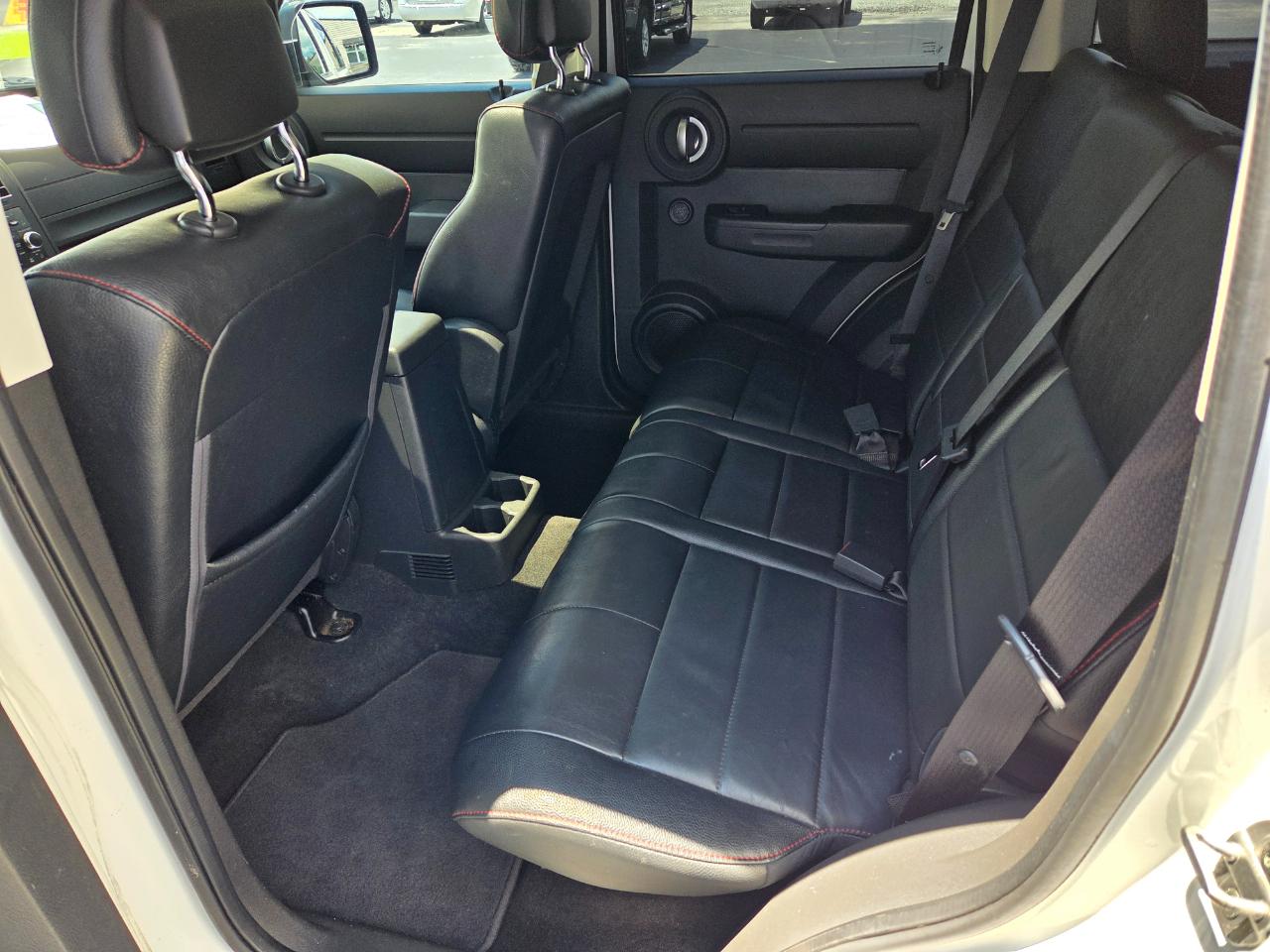 Dodge Nitro Heat 2WD 2011