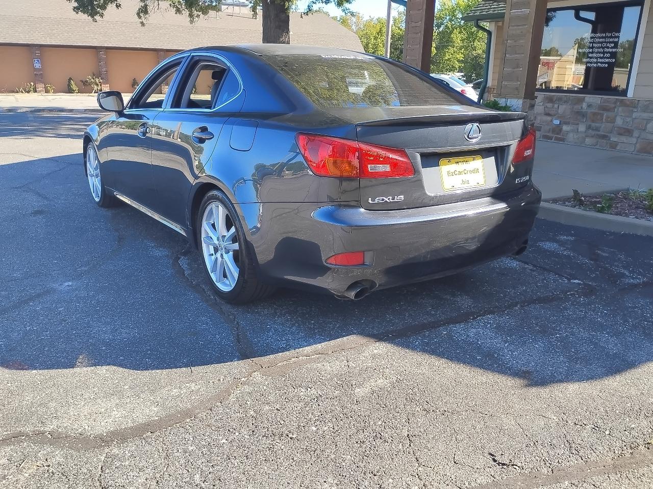 Lexus IS 250 4D Sedan 2006