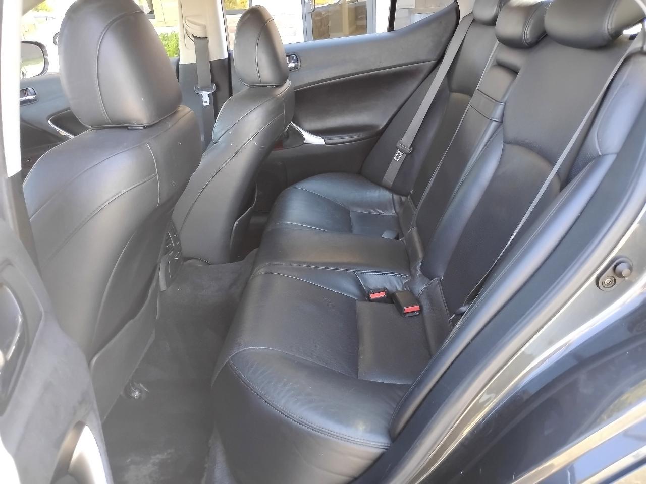 Lexus IS 250 4D Sedan 2006