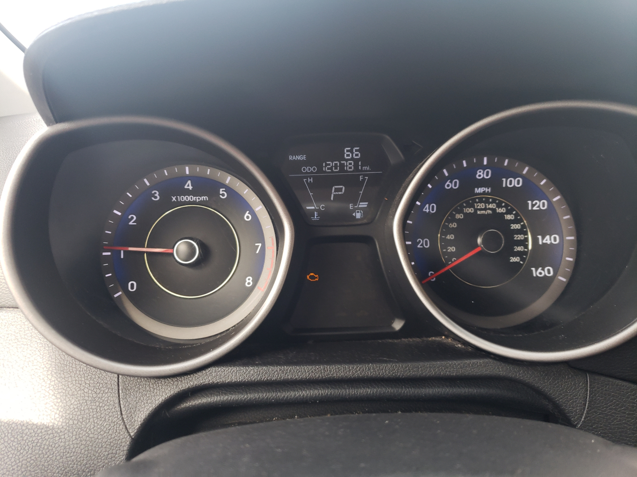 Hyundai Elantra GLS A/T 2012