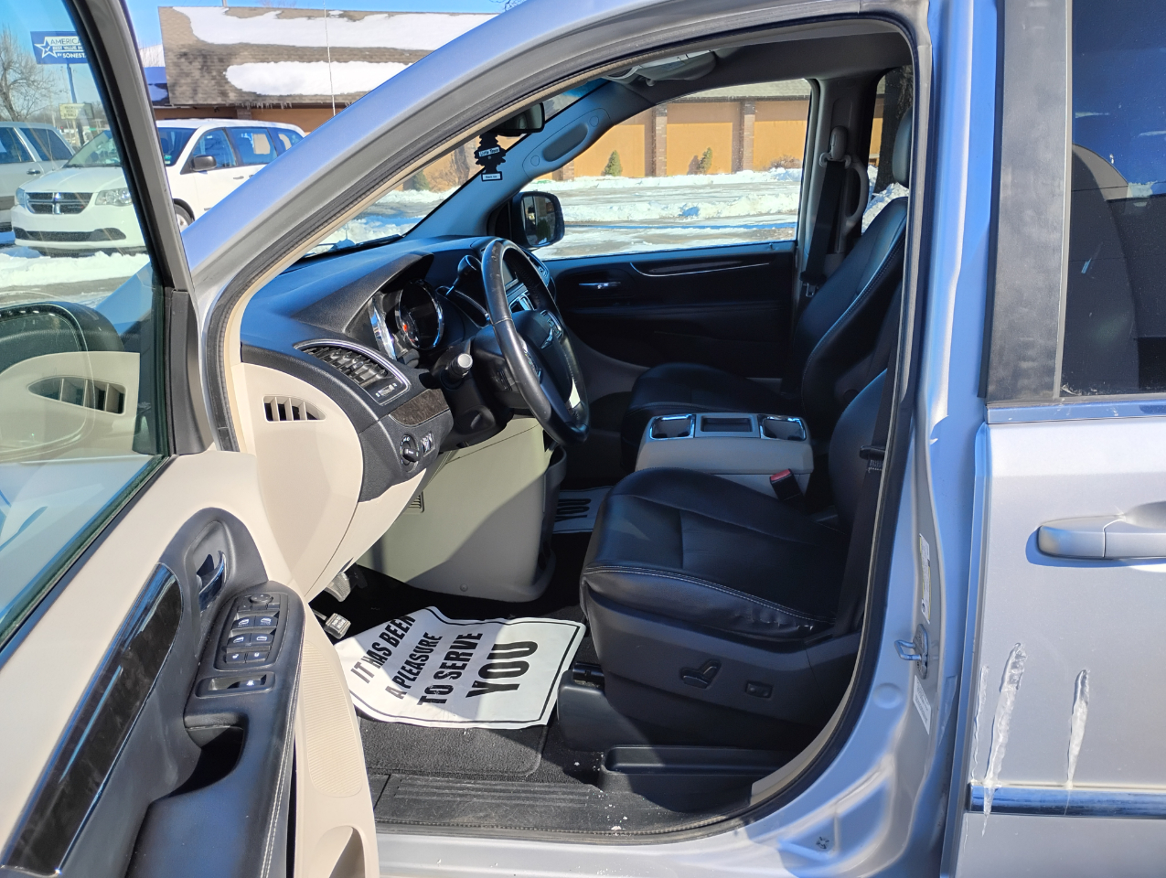 Chrysler Town & Country Touring 2012