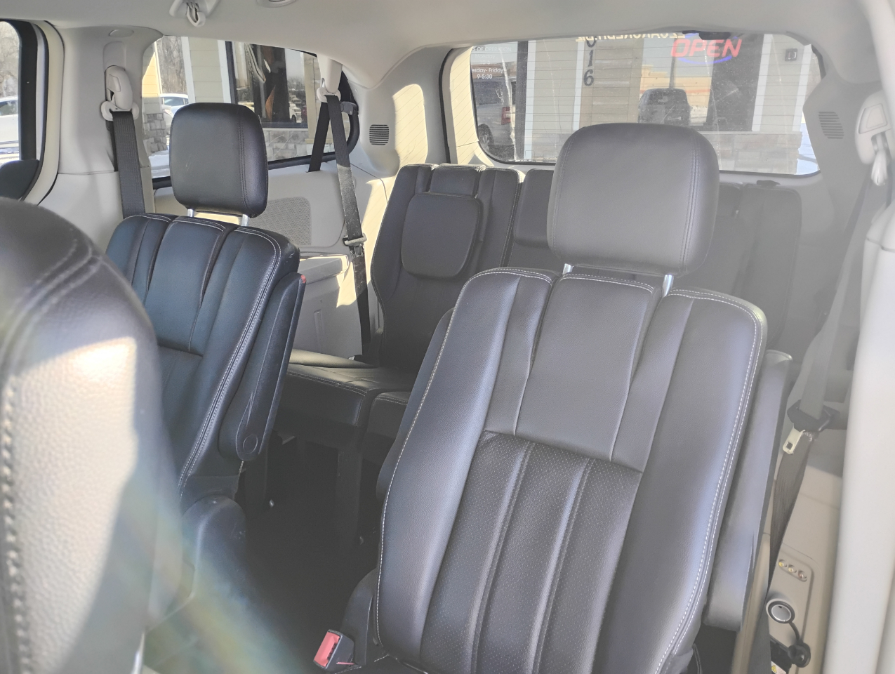 Chrysler Town & Country Touring 2012