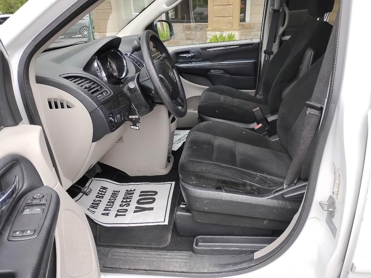 Dodge Grand Caravan SE 2017
