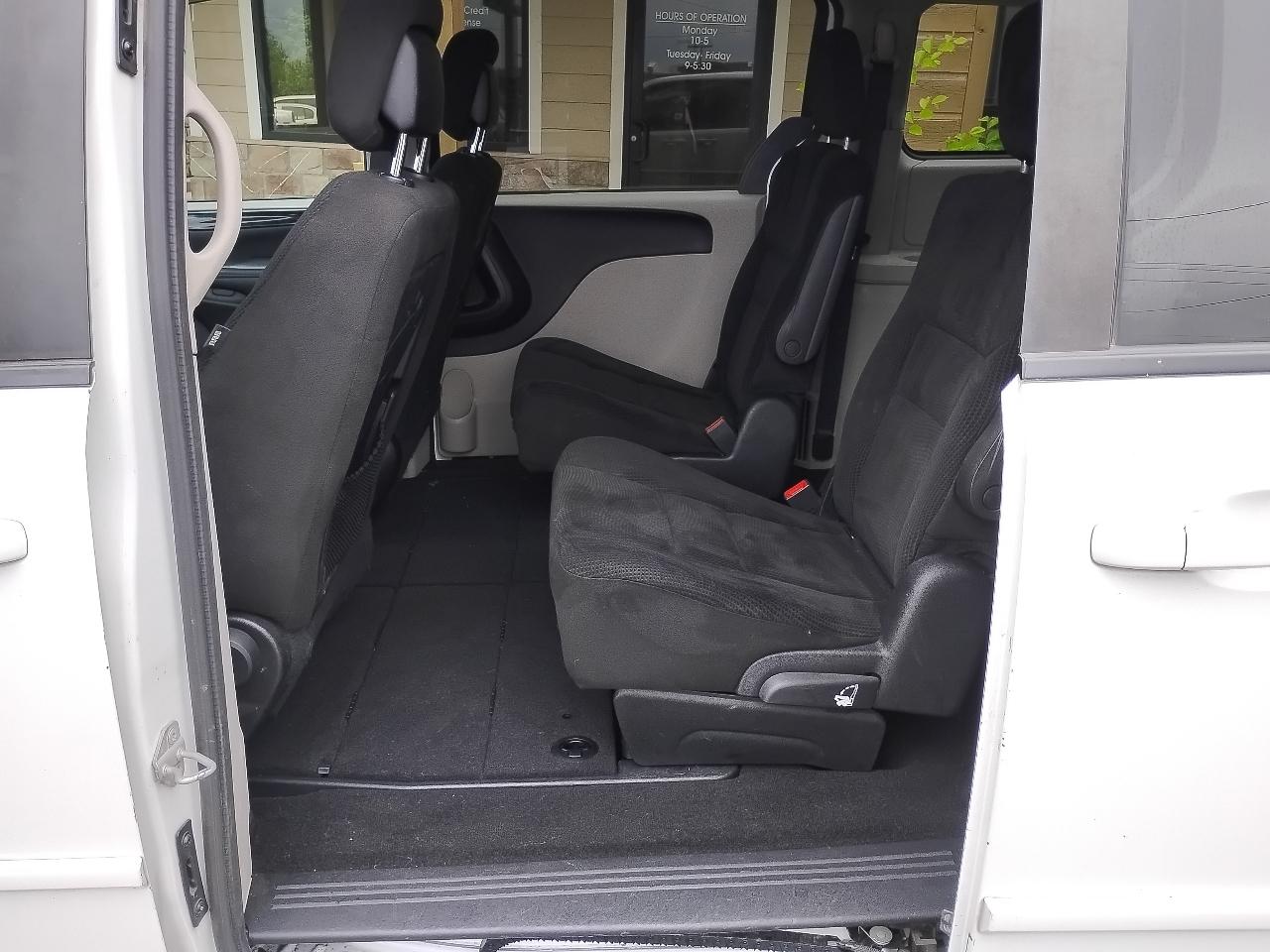 Dodge Grand Caravan SE 2017