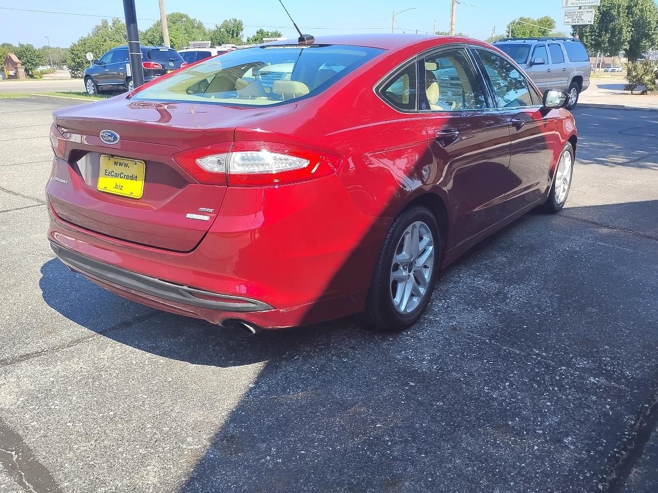 Ford Fusion SE 2016