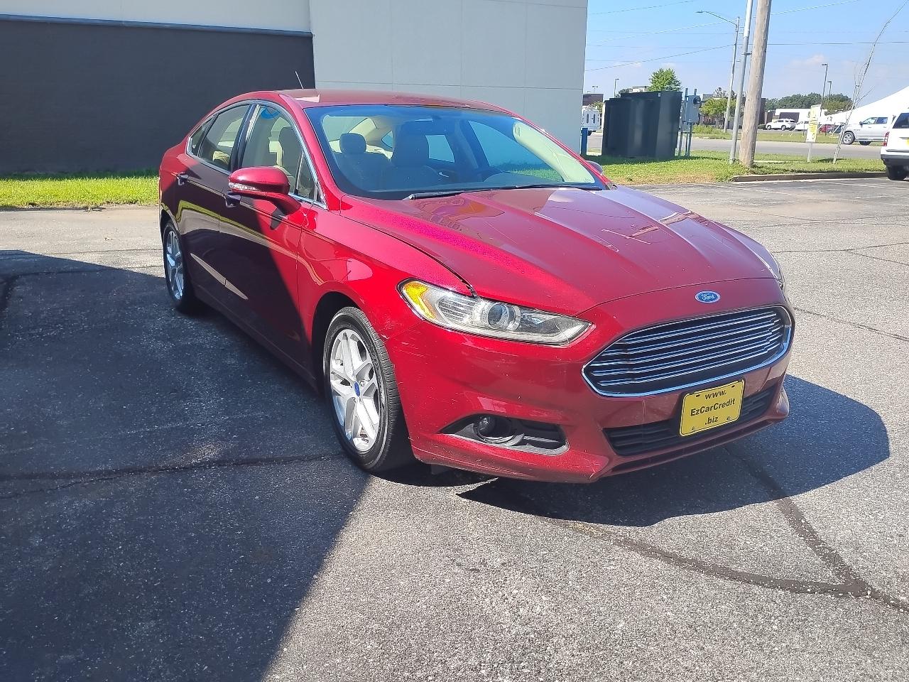 Ford Fusion SE 2016
