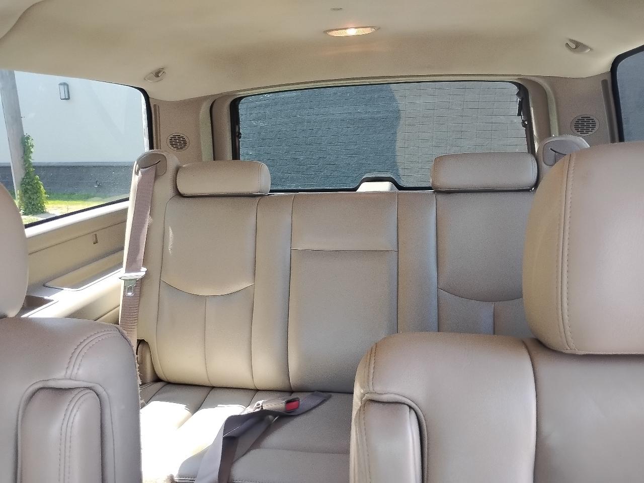 Chevrolet Suburban 4WD 4dr Z71 2004