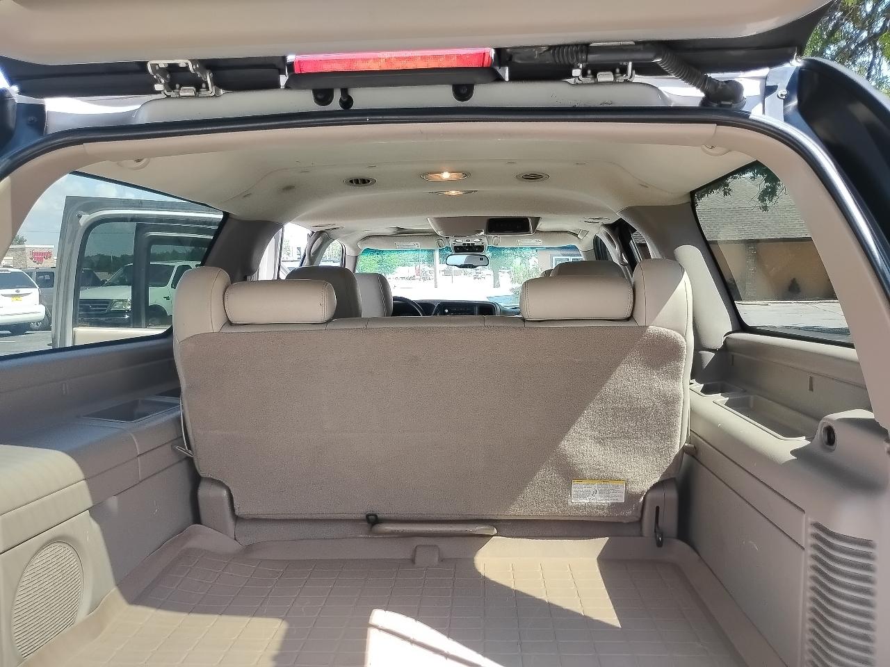 Chevrolet Suburban 4WD 4dr Z71 2004