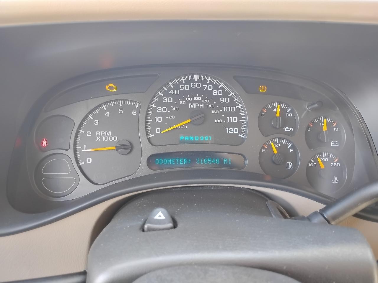 Chevrolet Suburban 4WD 4dr Z71 2004