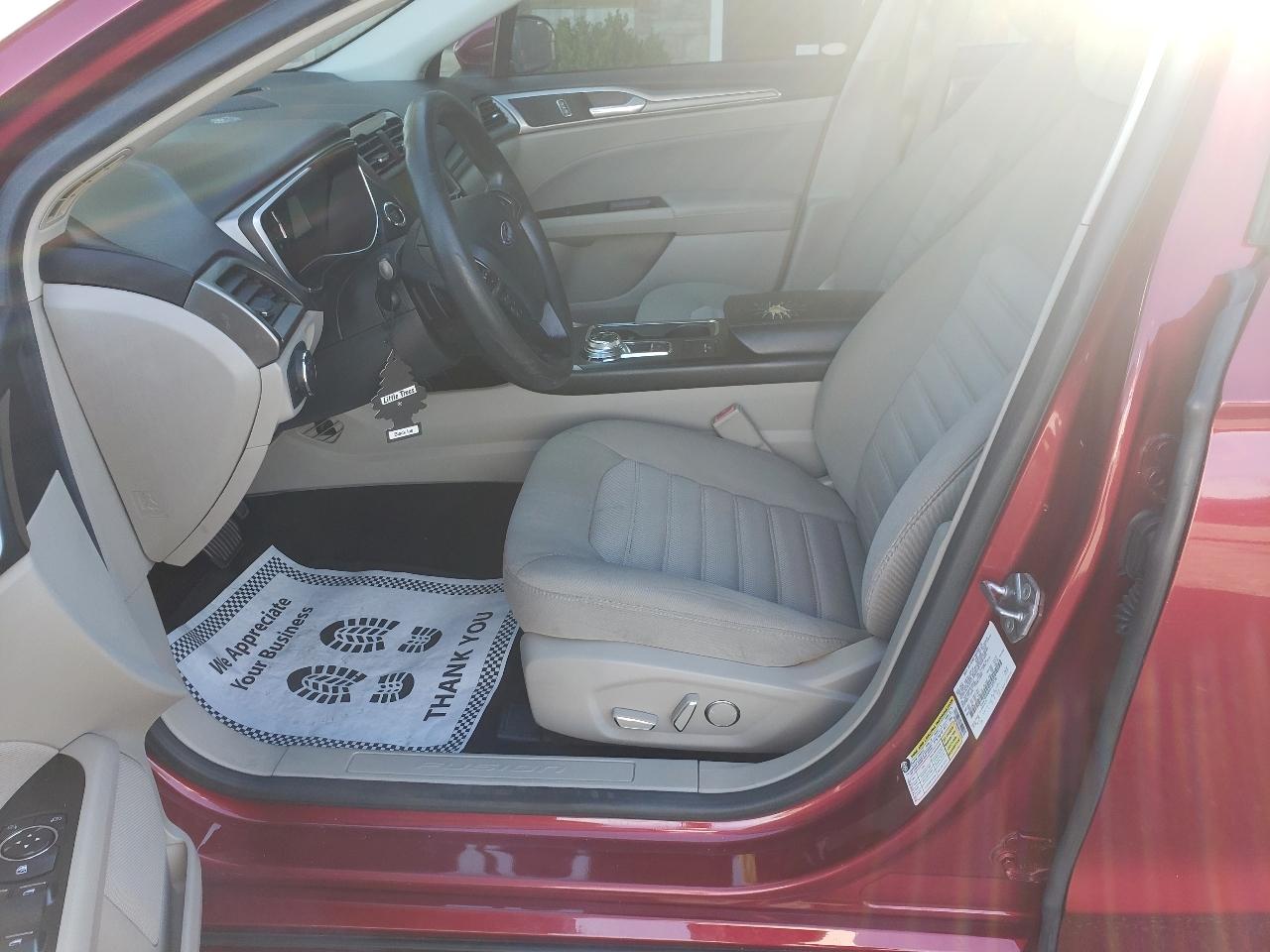 Ford Fusion SE 2017