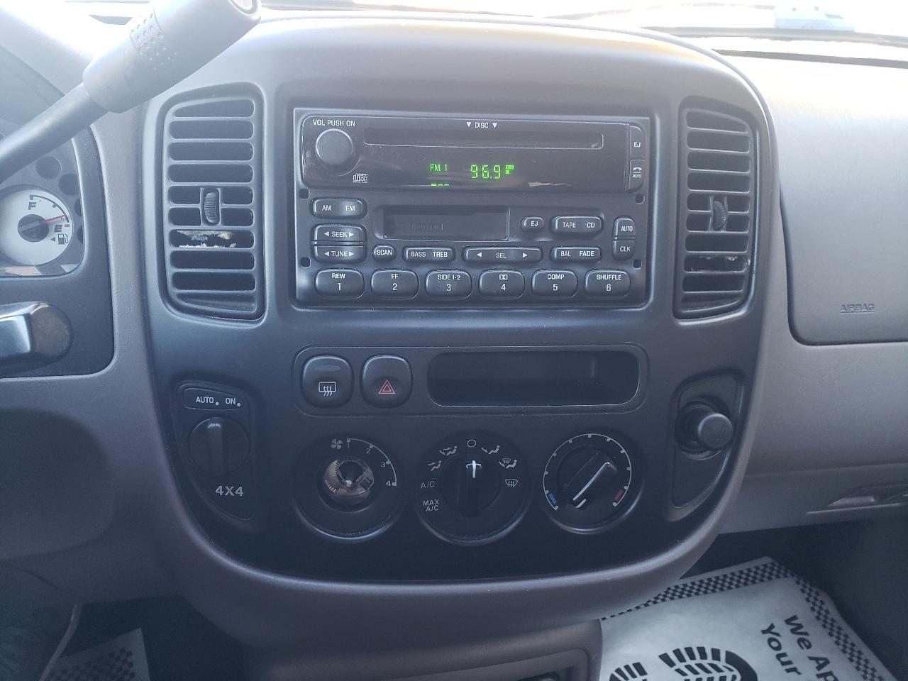 Ford Escape XLS 4WD 2001