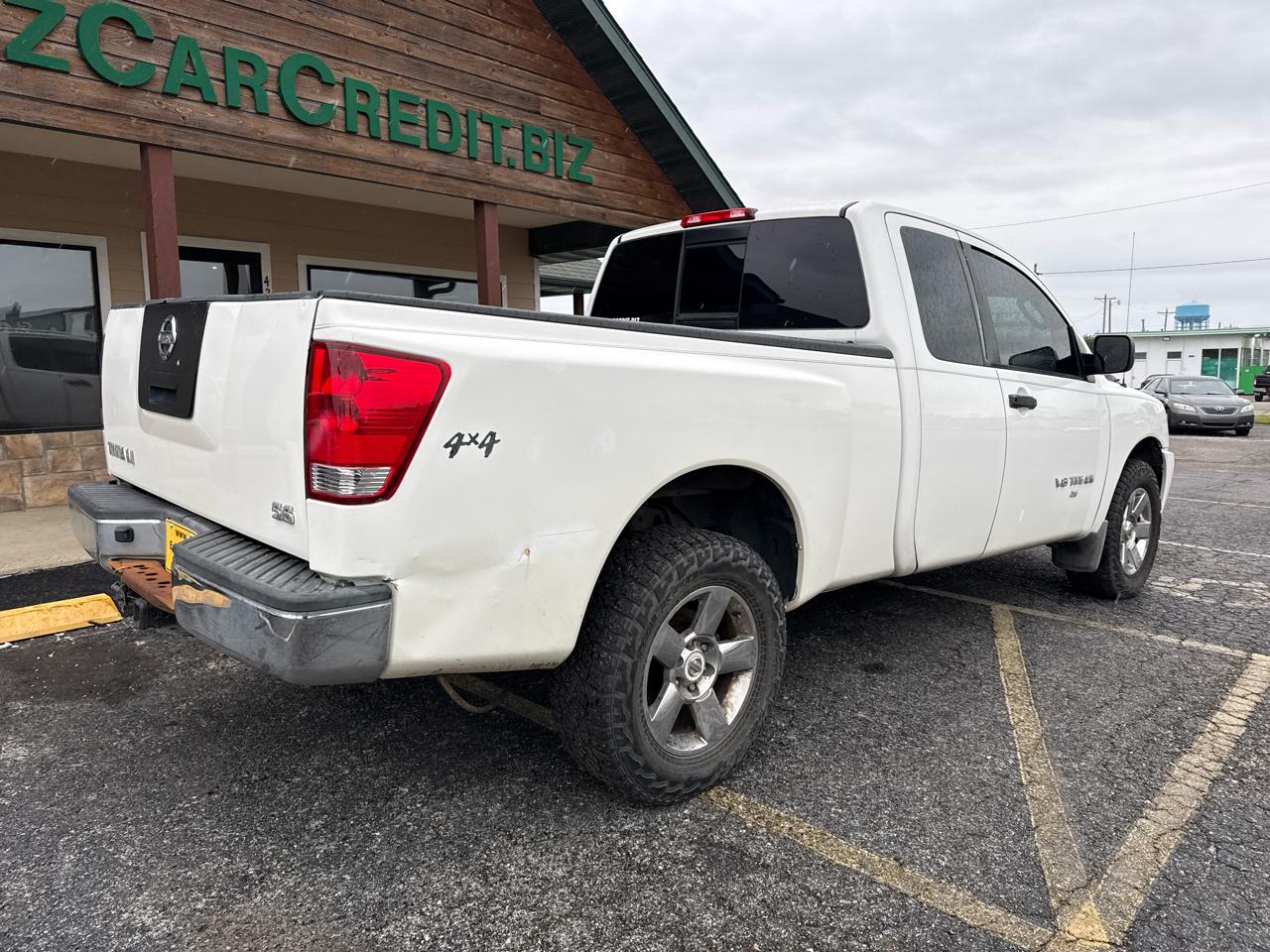 Nissan Titan XE King Cab 4WD 2005