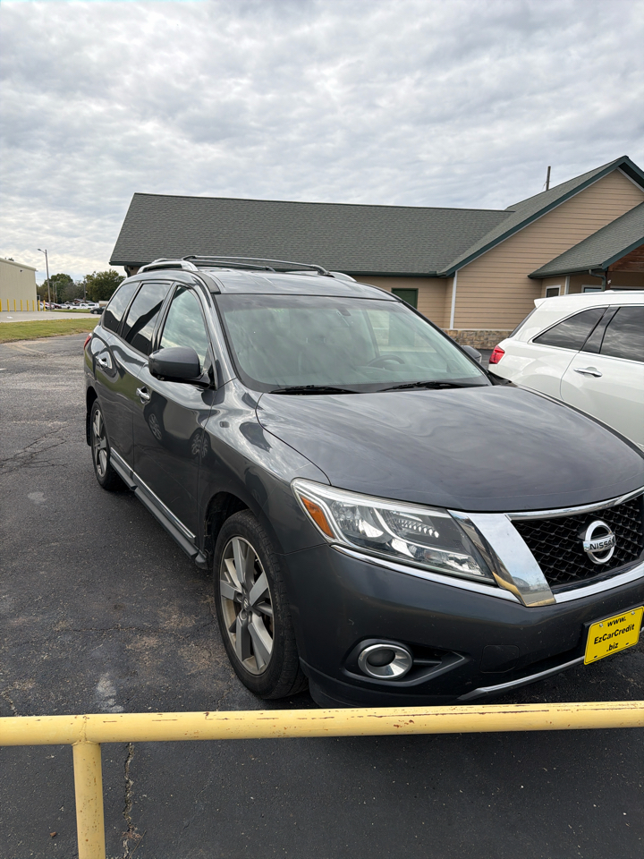 Nissan Pathfinder SV 4WD 2013 Nissan Pathfinder SV 4WD 2013