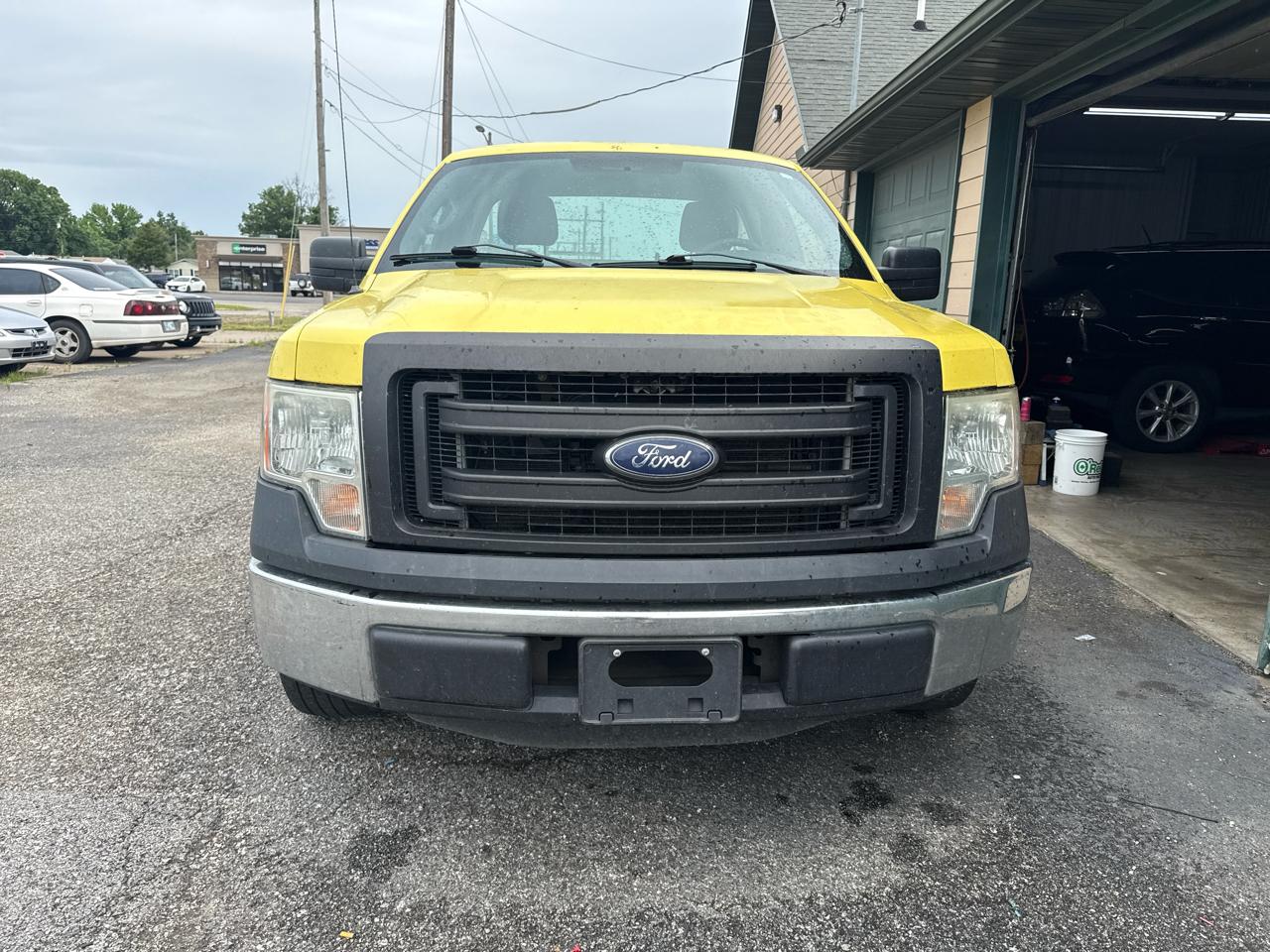 Ford F-150 XL 8-ft. Bed 2WD 2014