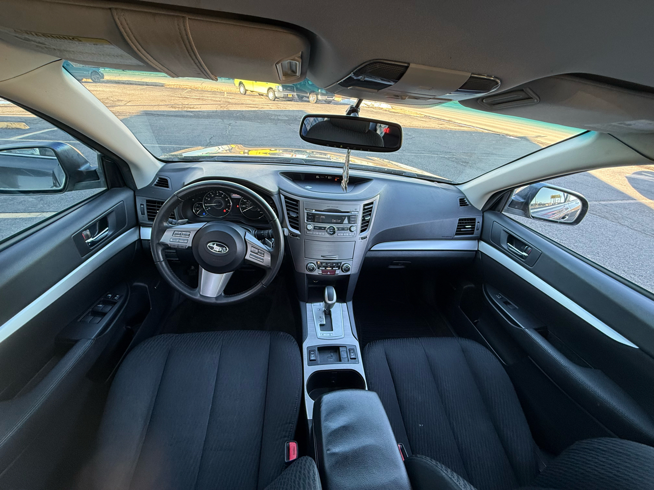 Subaru Legacy 2.5i Premium 2011