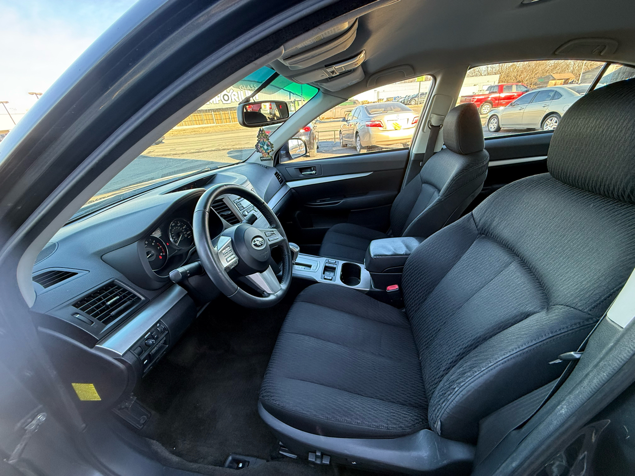 Subaru Legacy 2.5i Premium 2011