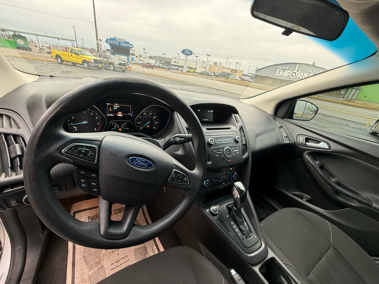 Ford Focus SE Sedan 2015