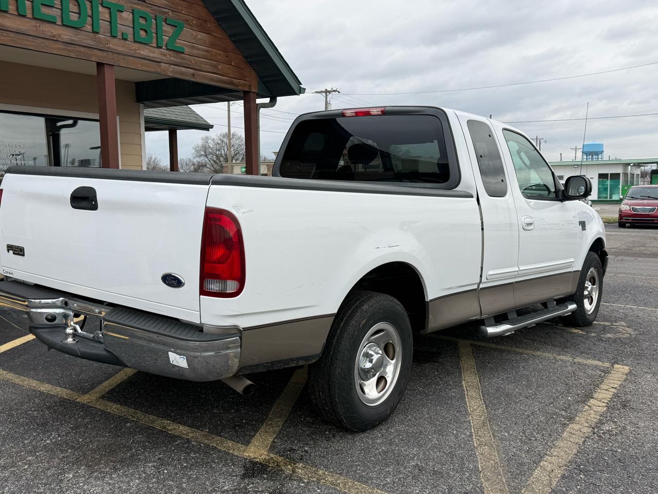 Ford F-150 XL SuperCab 2WD 2003