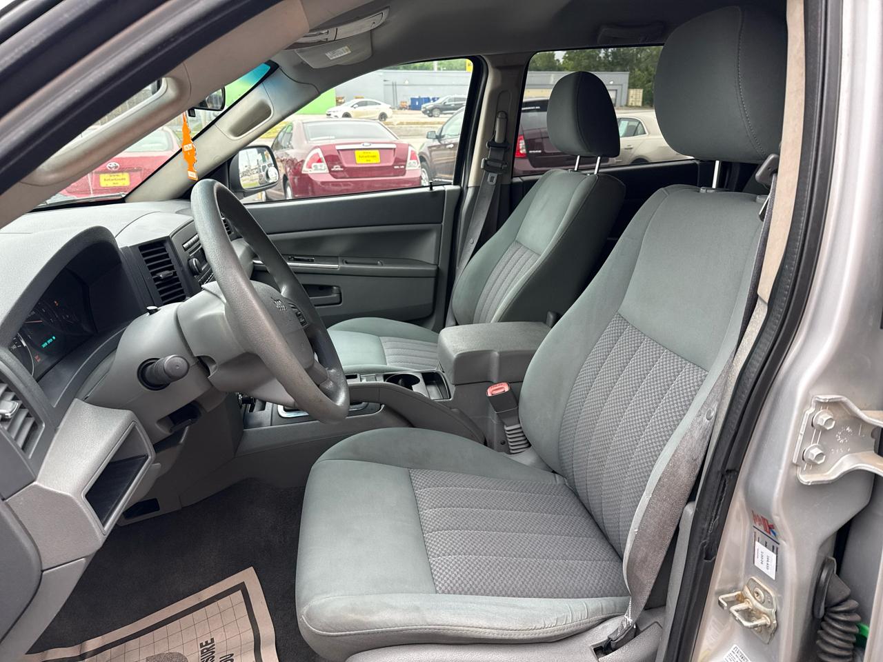 Jeep Grand Cherokee Laredo 4WD 2006