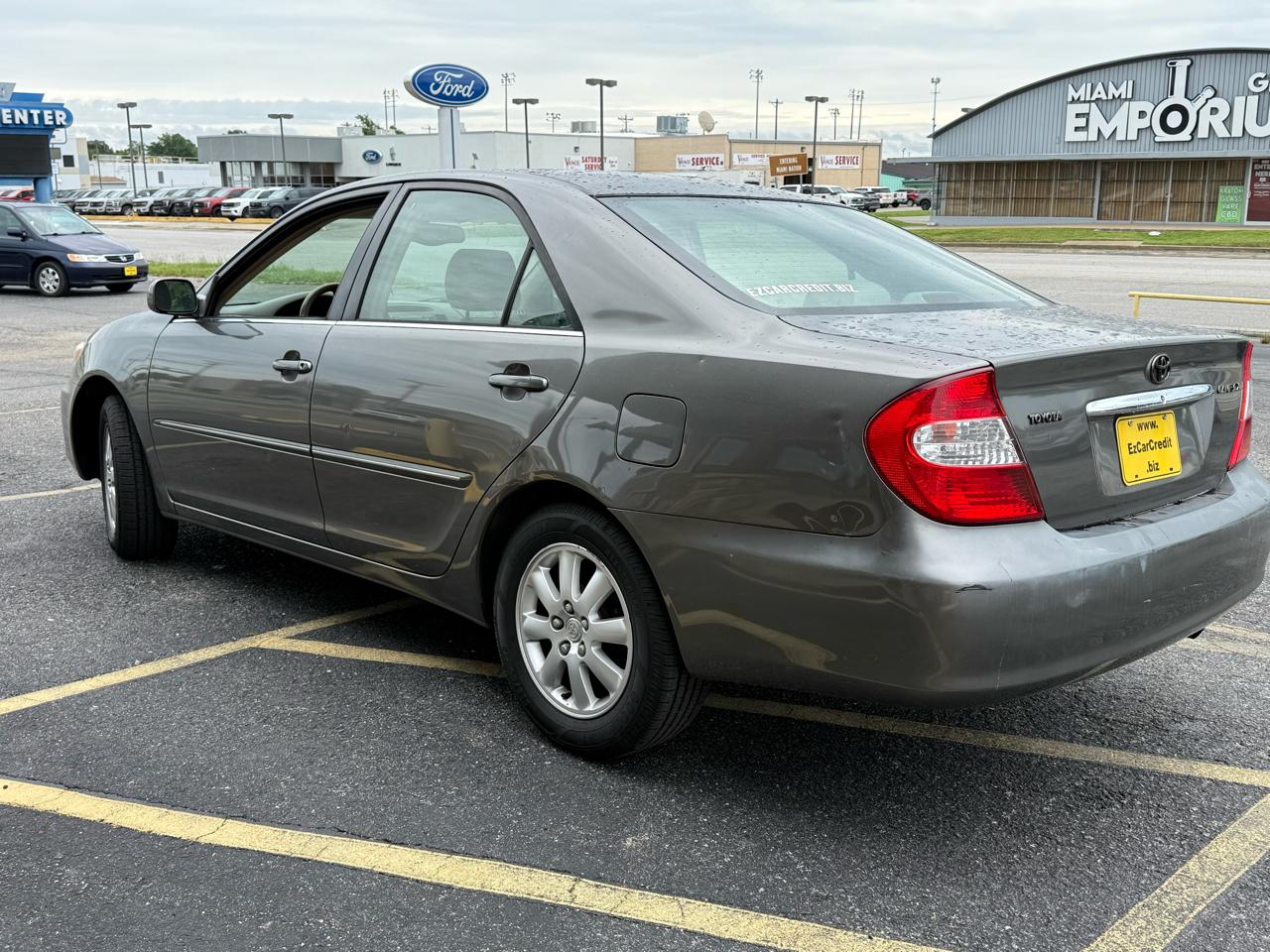 Toyota Camry LE 2002