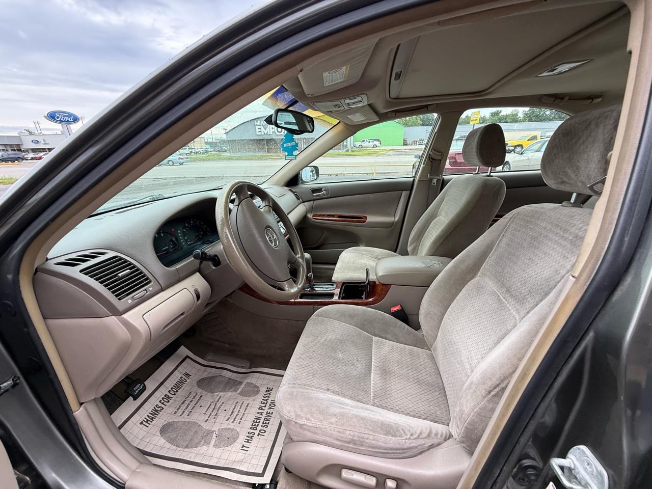 Toyota Camry LE 2002