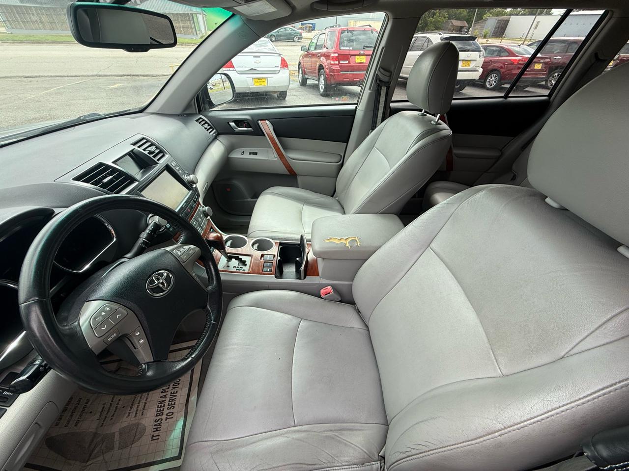 Toyota Highlander Limited 4WD 2010