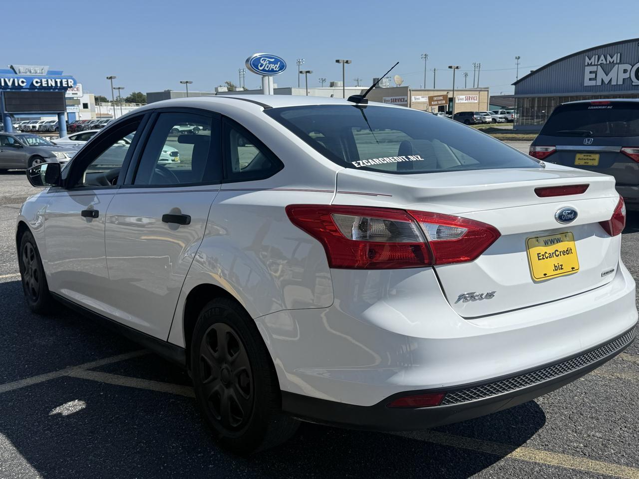 Ford Focus S Sedan 2013