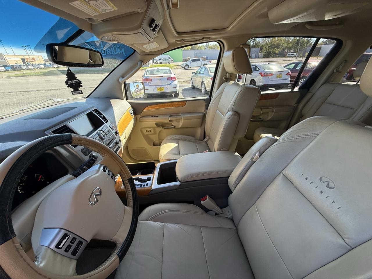 Infiniti QX56 AWD 2010
