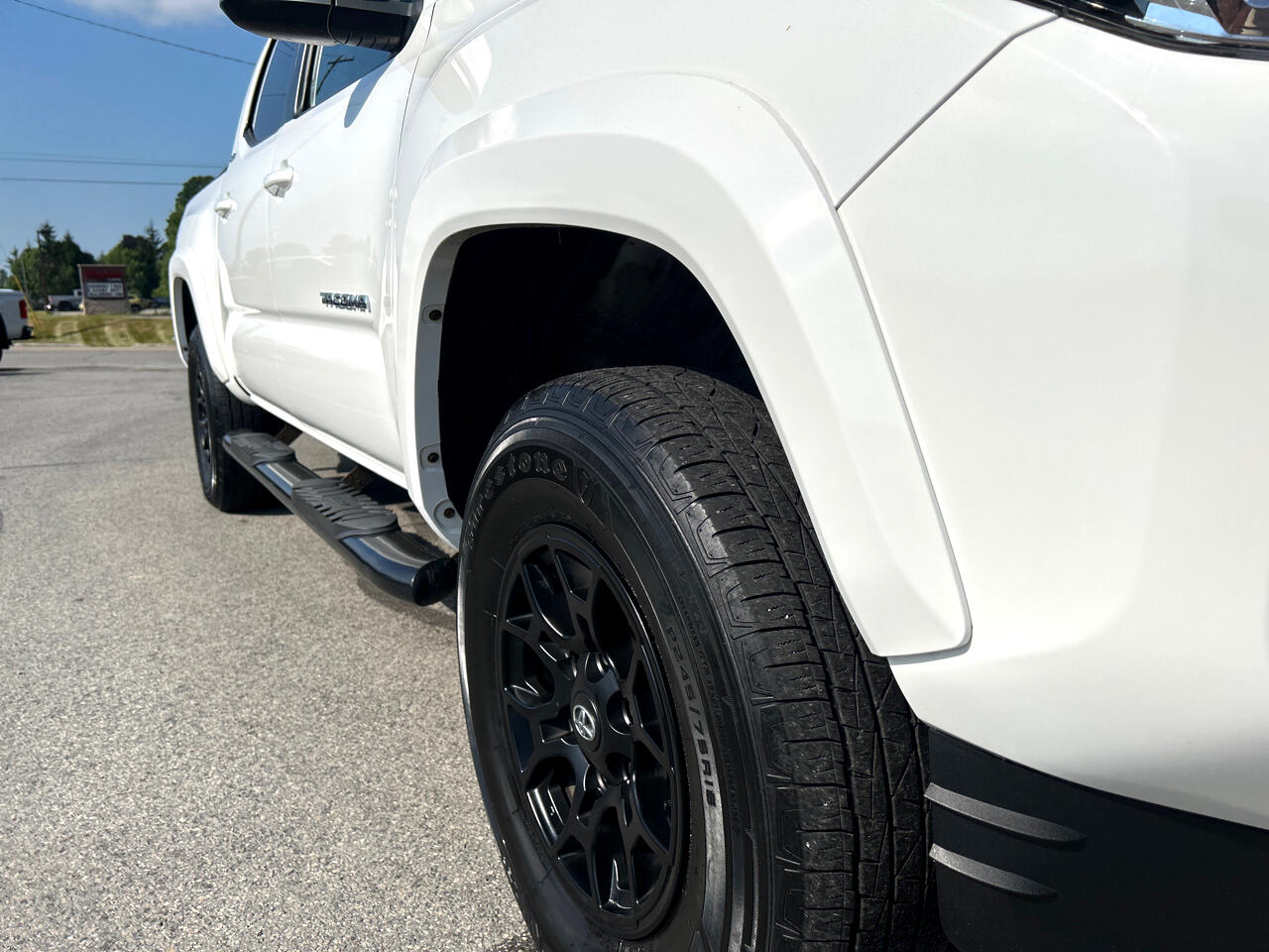 Toyota Tacoma 4WD SR5 Double Cab 5' Bed V6 AT (Natl) 2022 Toyota Tacoma 4WD SR5 Double Cab 5' Bed V6 AT (Natl) 2022