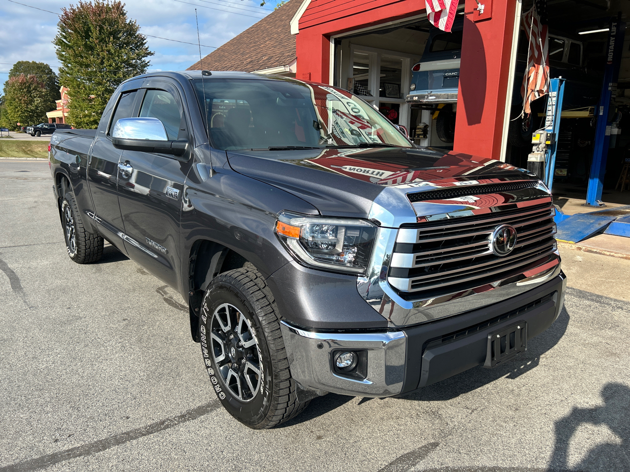 Toyota Tundra 4WD Limited Double Cab 6.5' Bed 5.7L (Natl) 2018 Toyota Tundra 4WD Limited Double Cab 6.5' Bed 5.7L (Natl) 2018