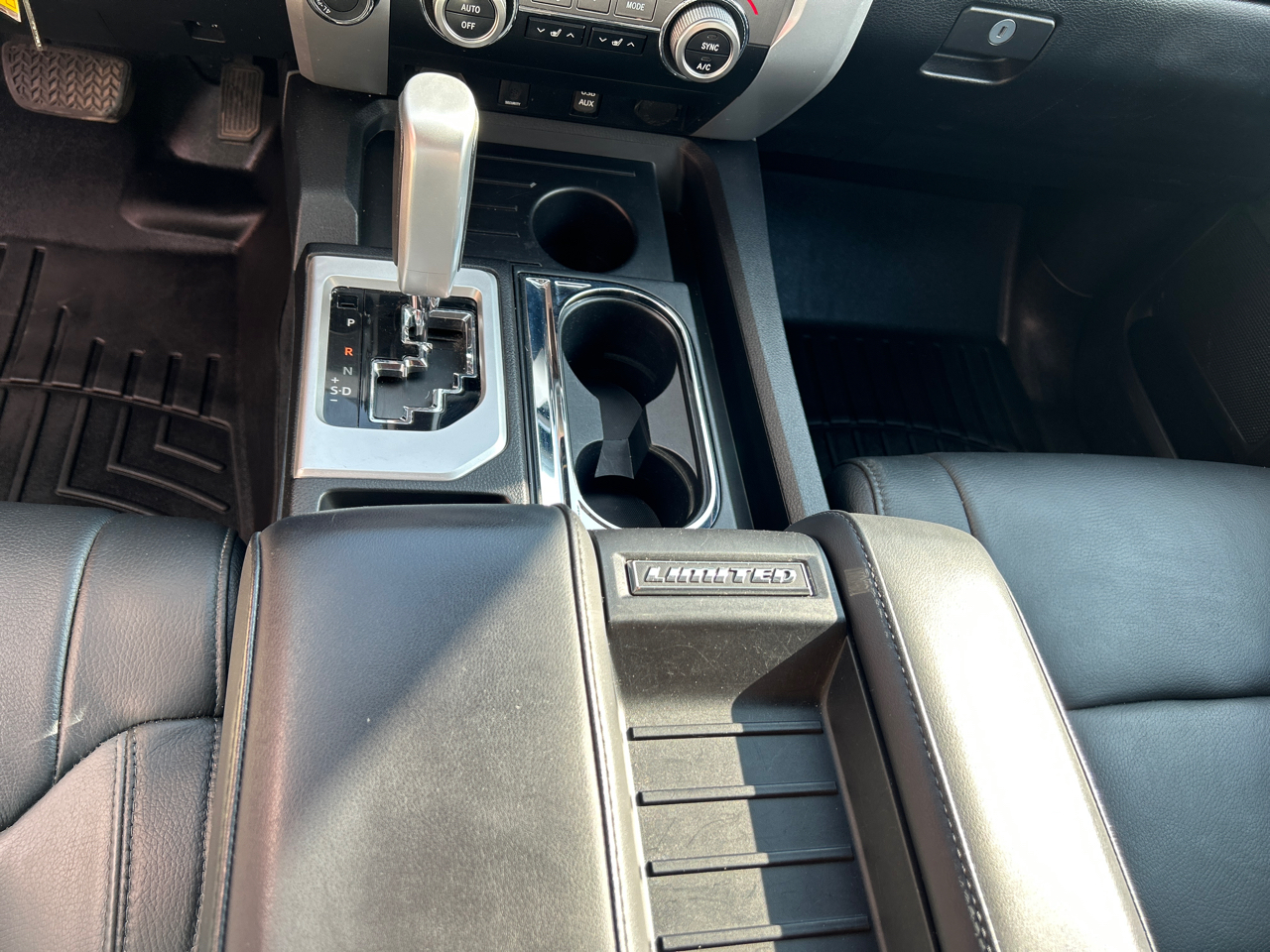 Toyota Tundra 4WD Limited Double Cab 6.5' Bed 5.7L (Natl) 2018 Toyota Tundra 4WD Limited Double Cab 6.5' Bed 5.7L (Natl) 2018