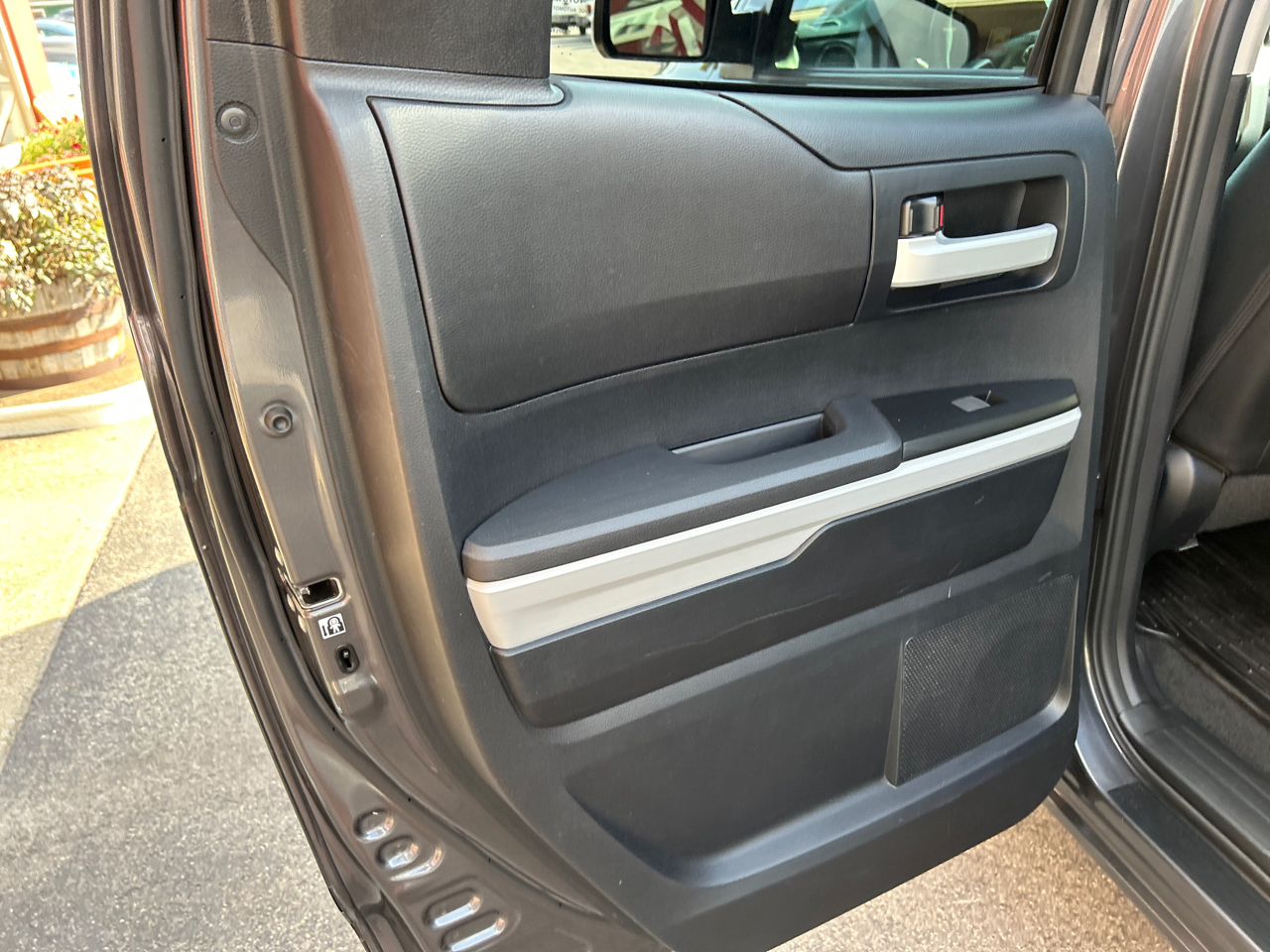 Toyota Tundra 4WD Limited Double Cab 6.5' Bed 5.7L (Natl) 2018 Toyota Tundra 4WD Limited Double Cab 6.5' Bed 5.7L (Natl) 2018