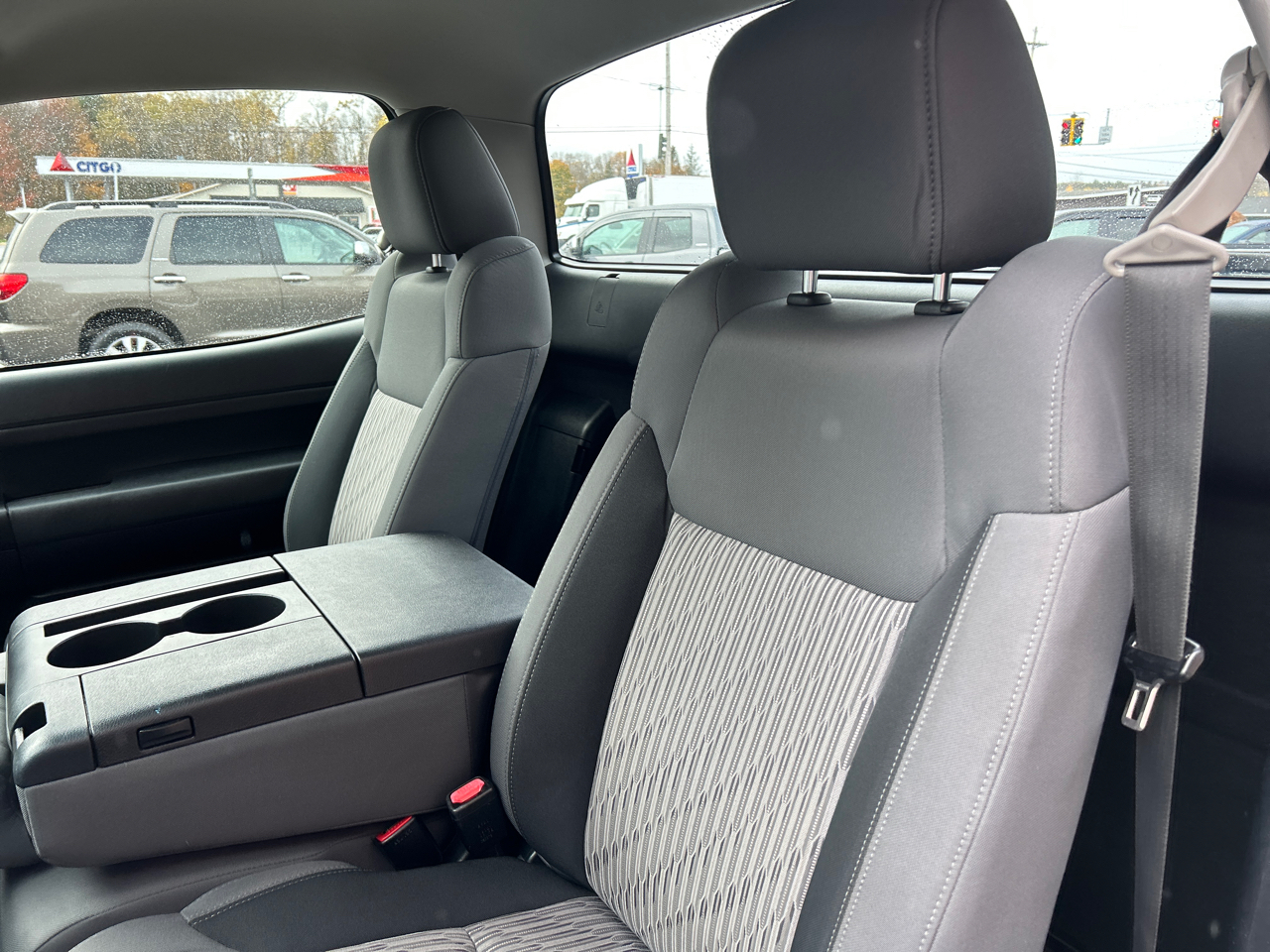 Toyota Tundra 4WD Truck Reg Cab LB 5.7L V8 6-Spd AT SR (Natl) 2014 Toyota Tundra 4WD Truck Reg Cab LB 5.7L V8 6-Spd AT SR (Natl) 2014
