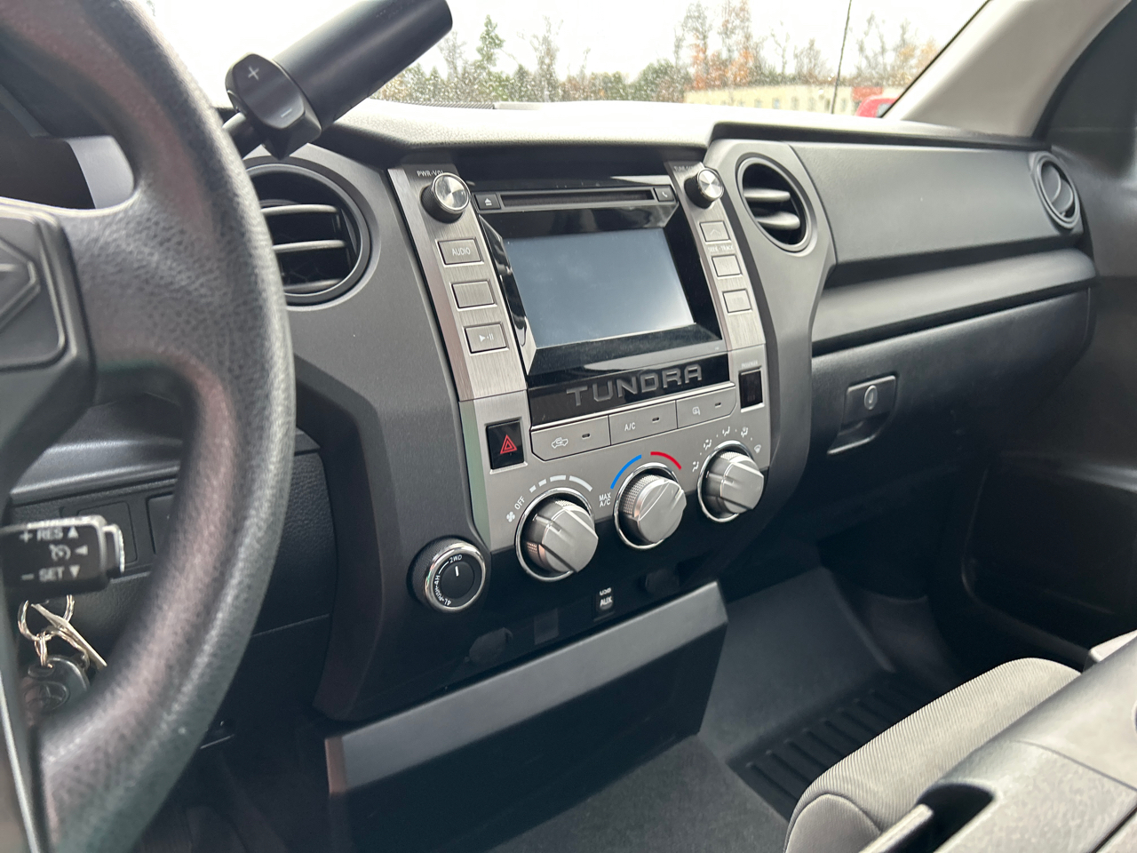 Toyota Tundra 4WD Truck Reg Cab LB 5.7L V8 6-Spd AT SR (Natl) 2014 Toyota Tundra 4WD Truck Reg Cab LB 5.7L V8 6-Spd AT SR (Natl) 2014