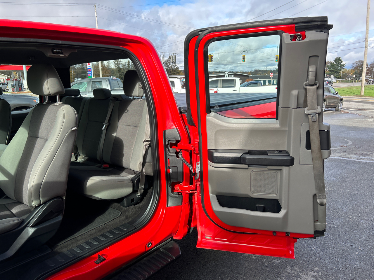 Ford F-150 4WD SuperCab 145" XL 2018 Ford F-150 4WD SuperCab 145" XL 2018