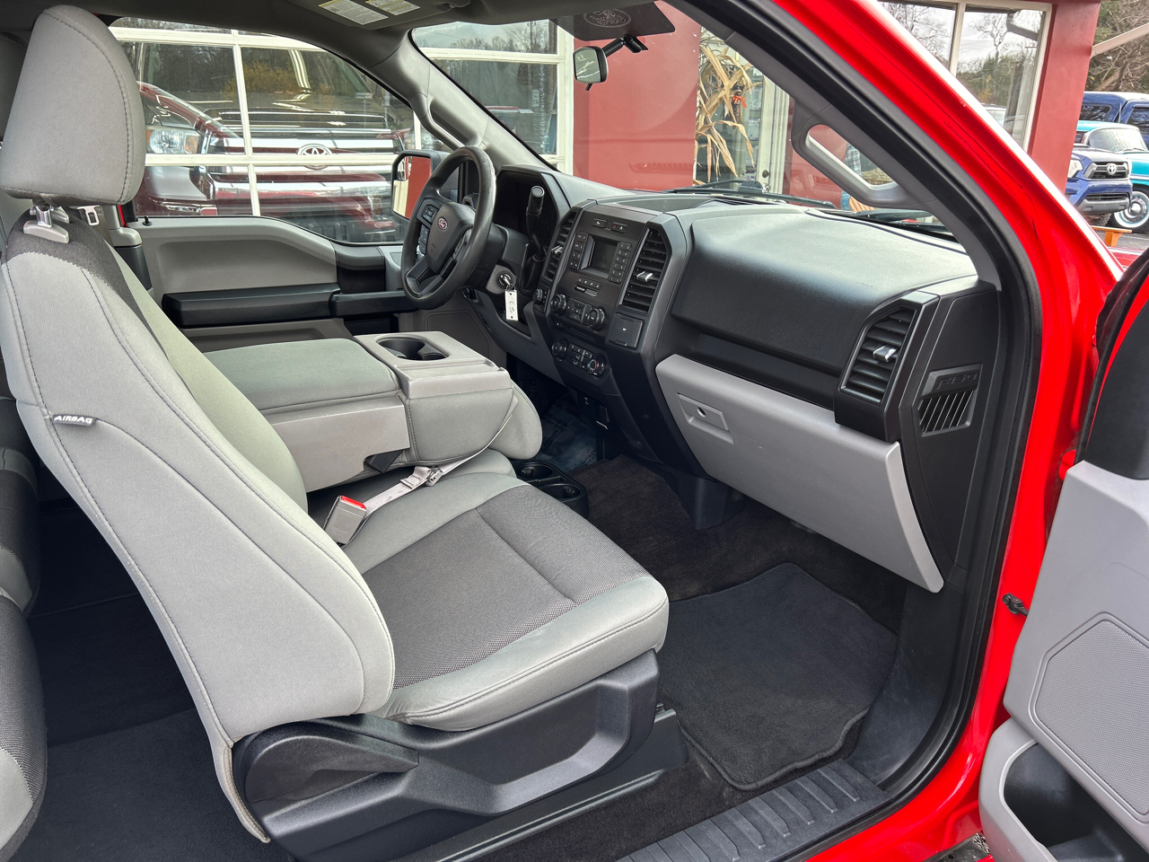 Ford F-150 4WD SuperCab 145" XL 2018 Ford F-150 4WD SuperCab 145" XL 2018