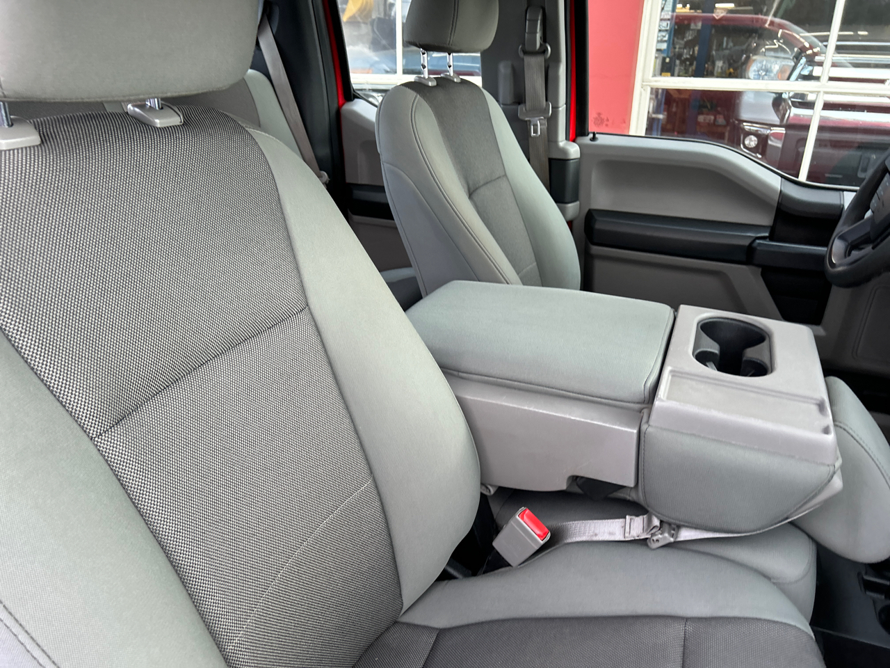Ford F-150 4WD SuperCab 145" XL 2018 Ford F-150 4WD SuperCab 145" XL 2018